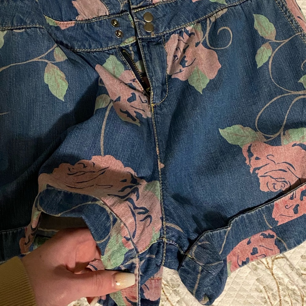 Urban Outfitters Romper - Picture 6 of 7